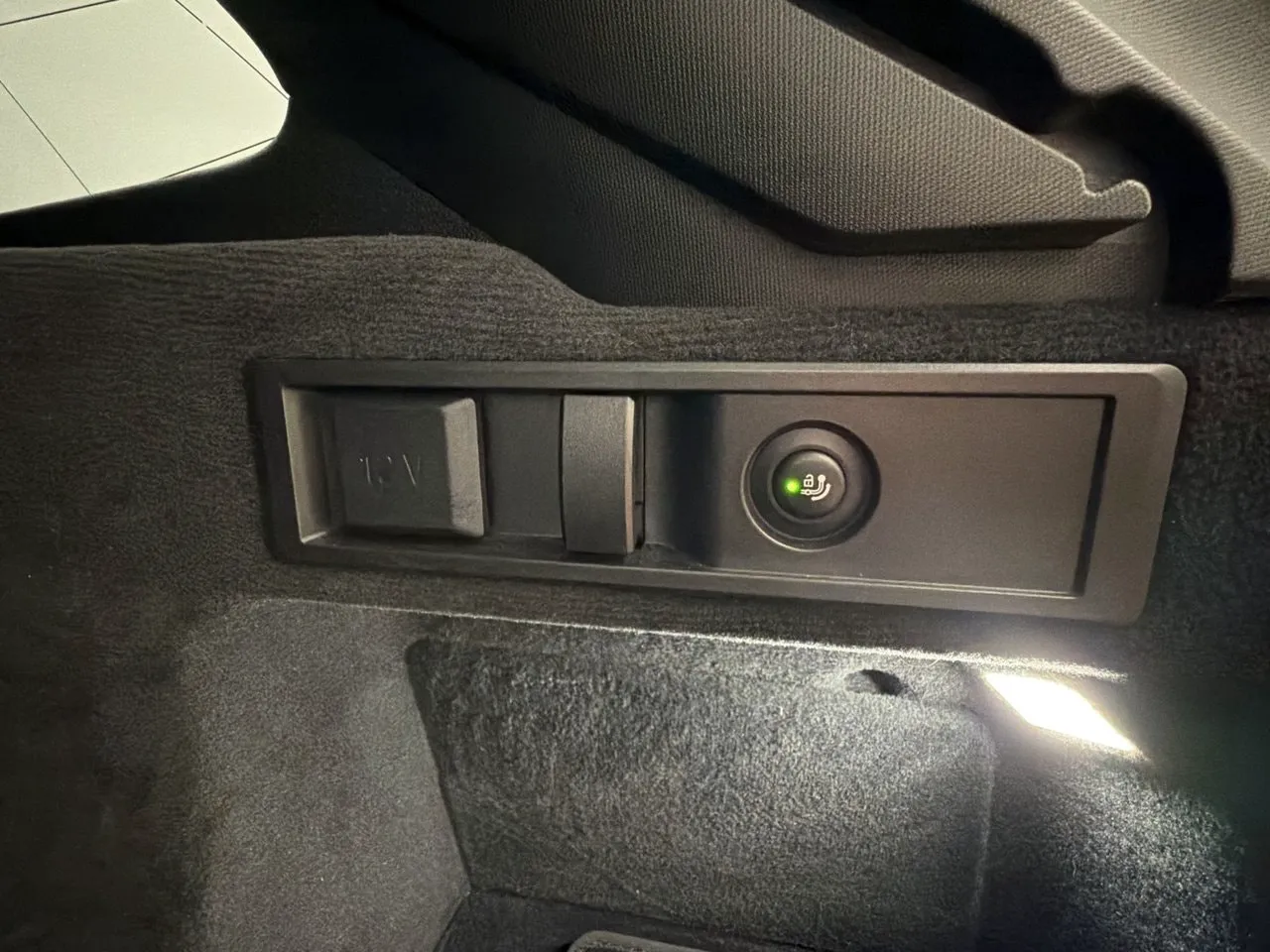 BMW 330 bild 24