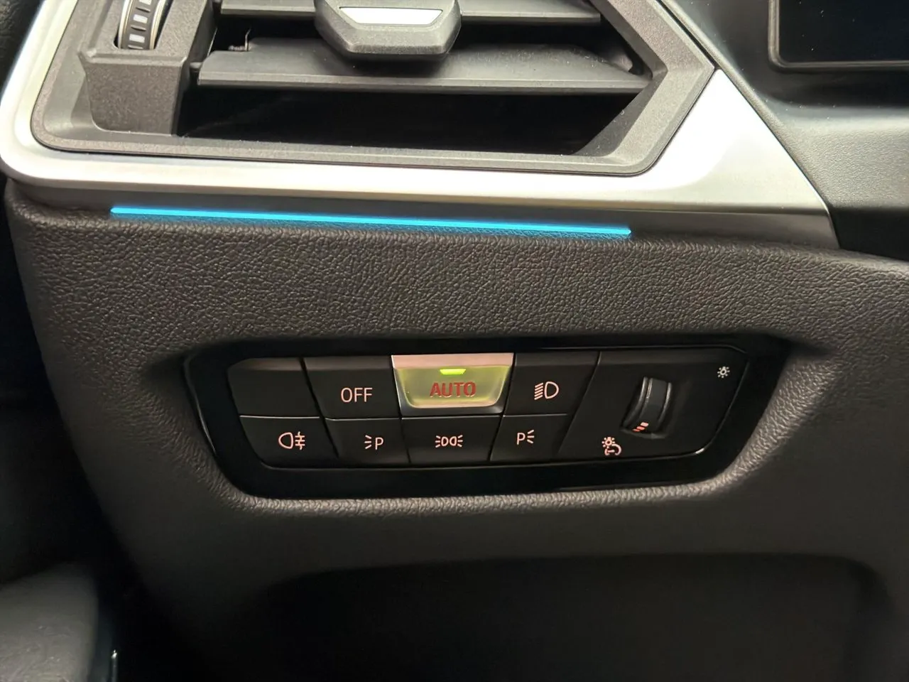BMW 330 bild 34