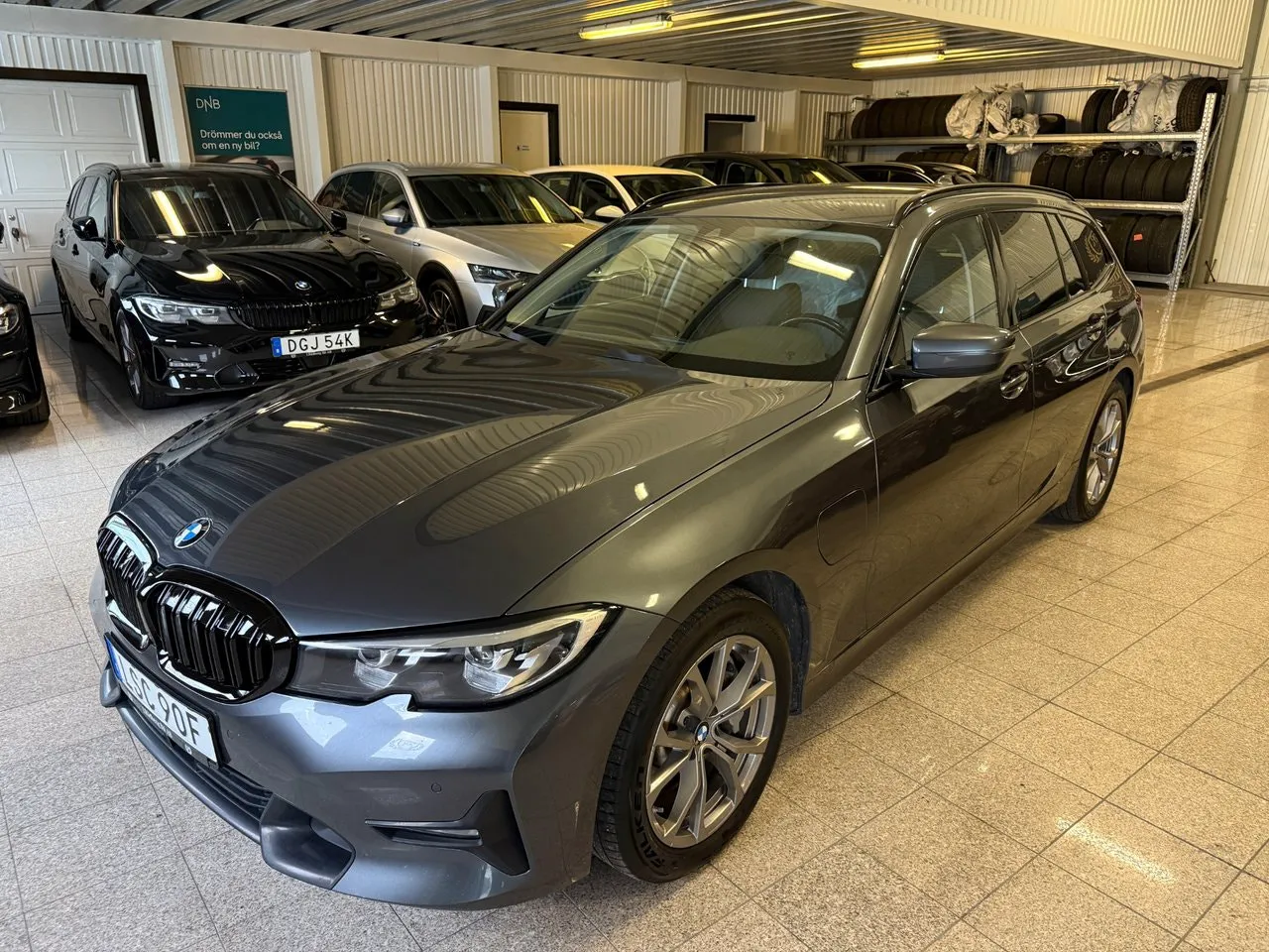 BMW 330 bild 7