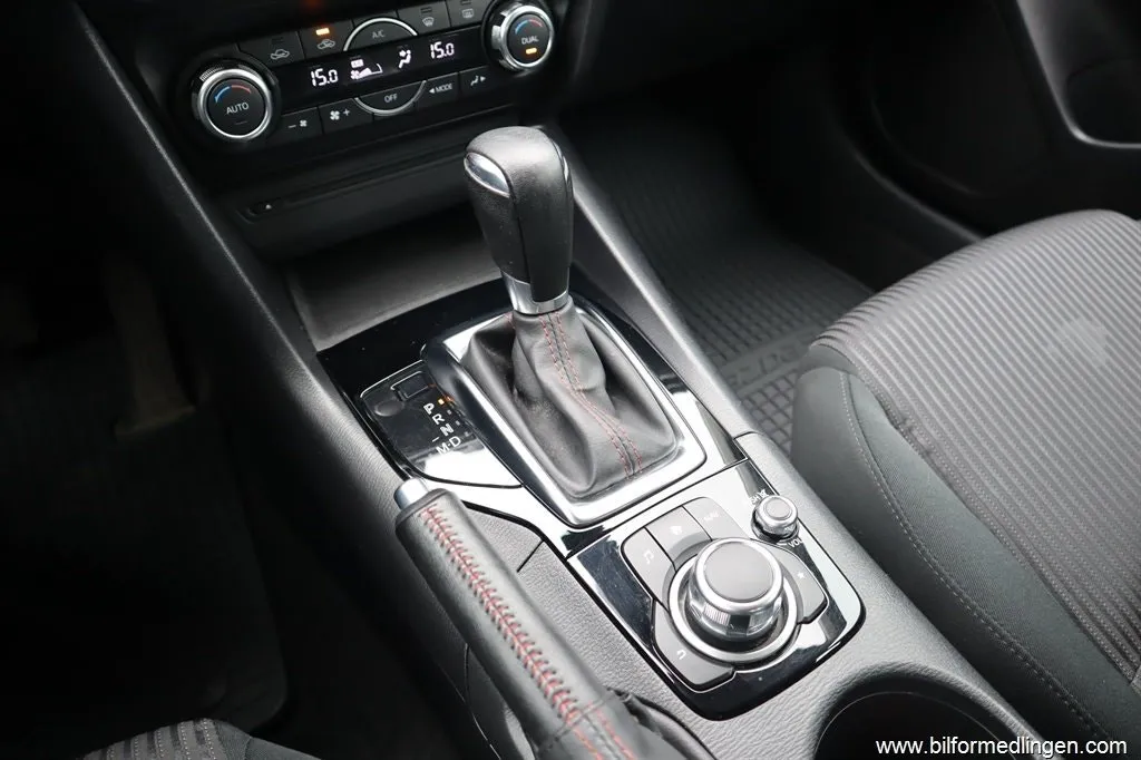 Mazda 3 bild 8