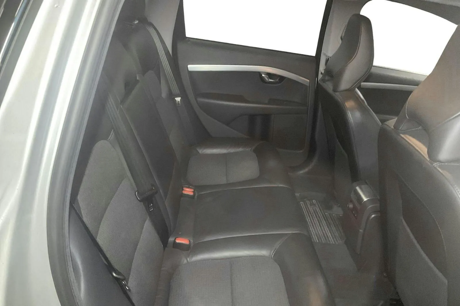 Volvo V70 bild 8