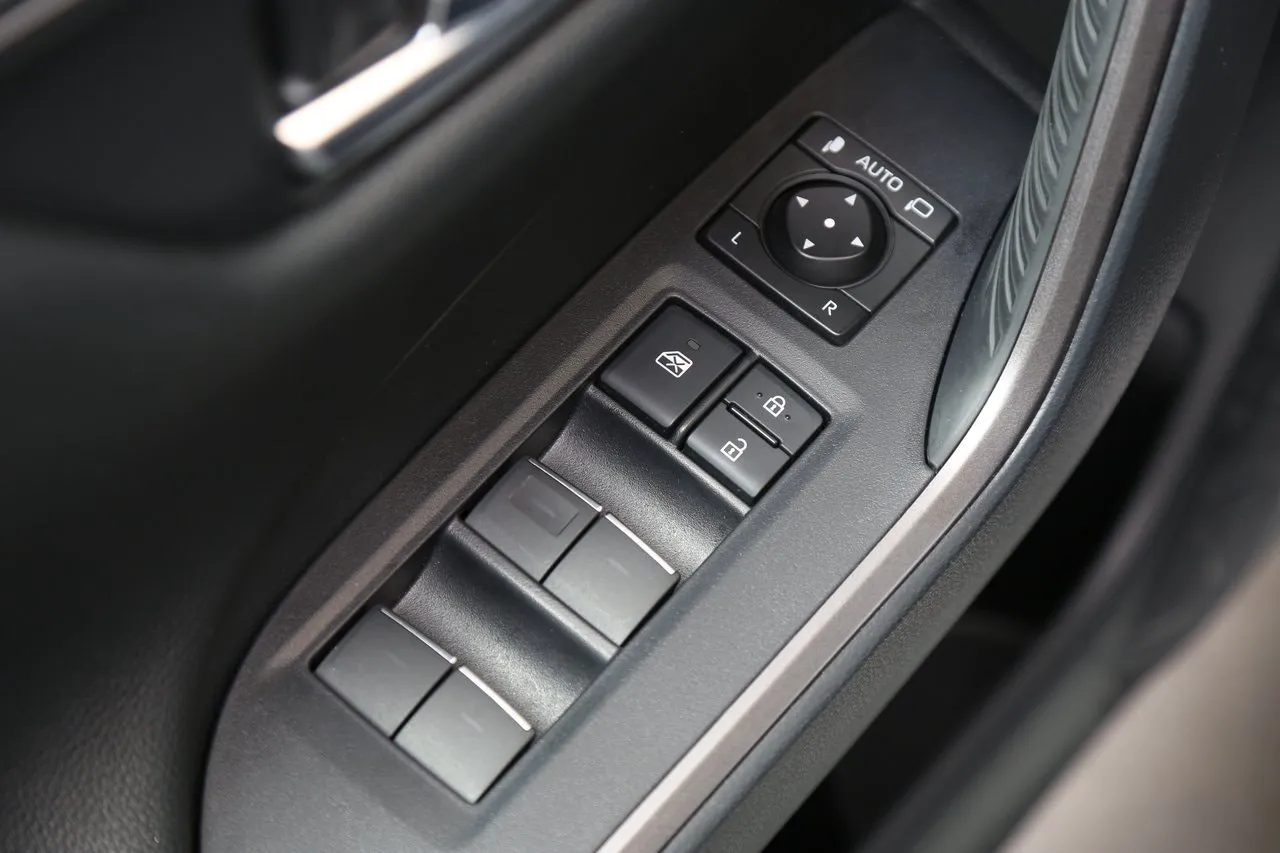 Toyota RAV4 bild 11