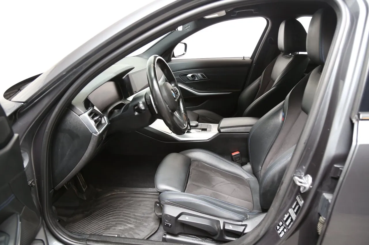BMW 320 bild 12