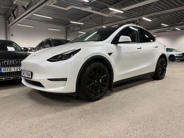 Tesla Model Y Long Range AWD Long Range - 2023