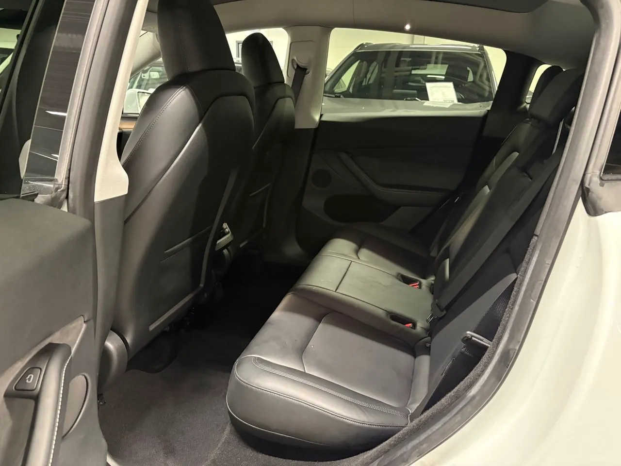 Tesla Model Y bild 5