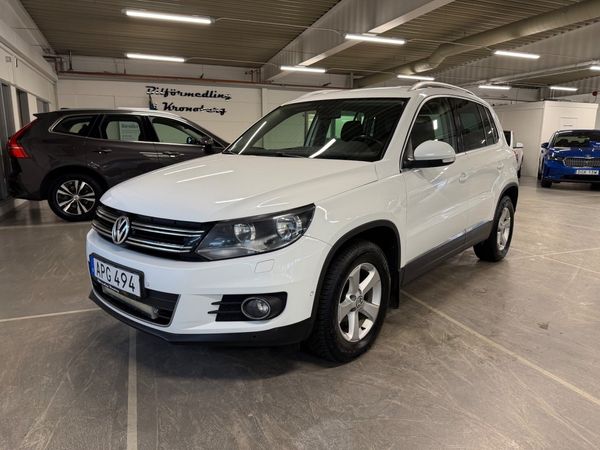 Volkswagen Tiguan 2.0 TDI 4Motion Sport & Style Dragkrok Nybesiktigad - 2014