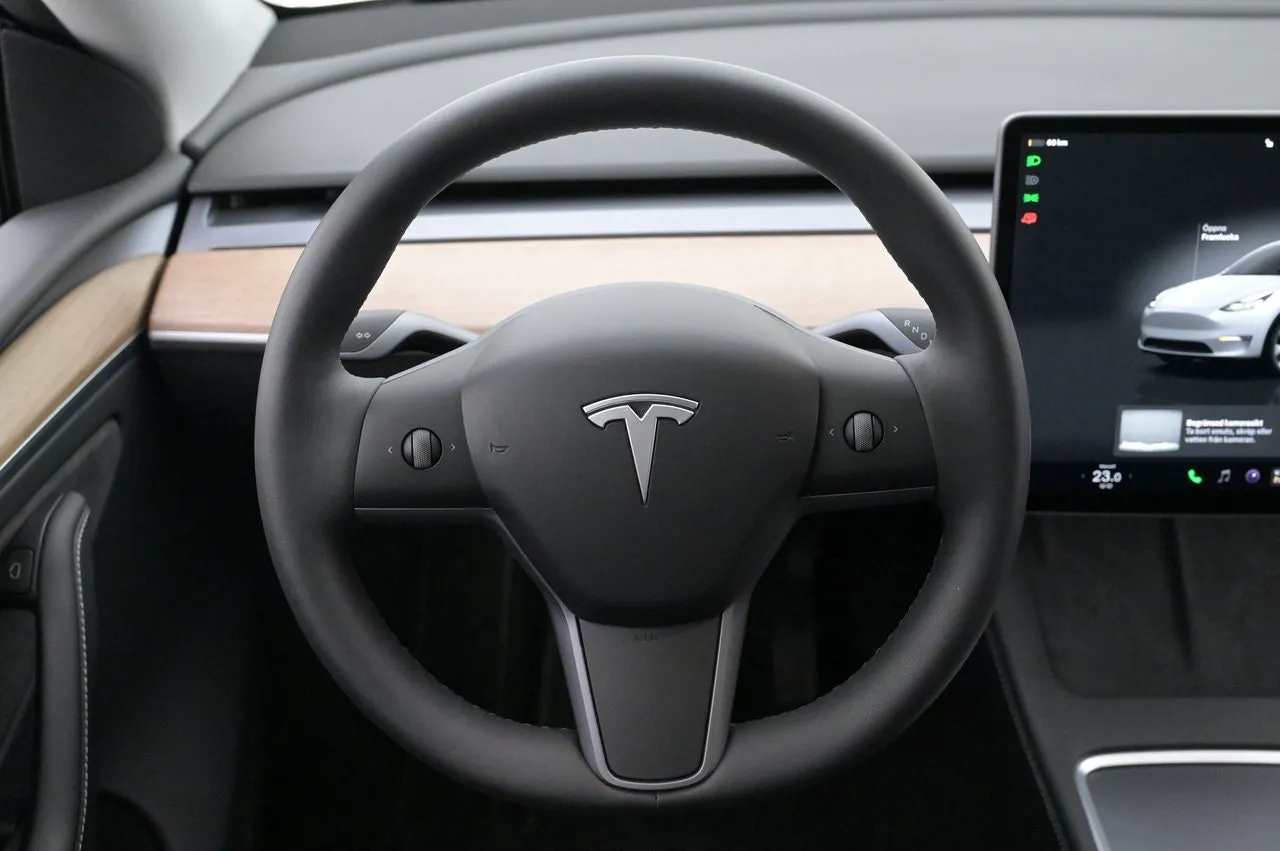 Tesla Model Y bild 7