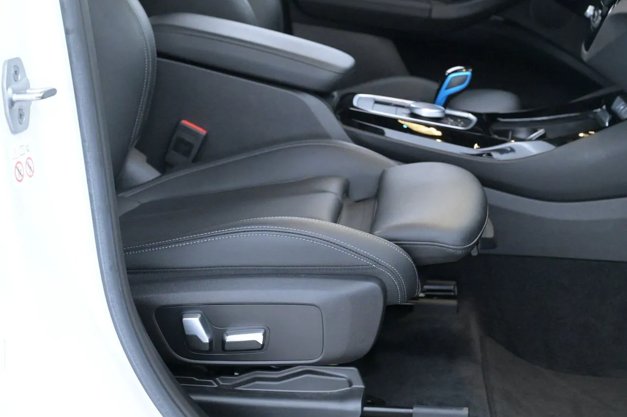 BMW iX3 bild 15