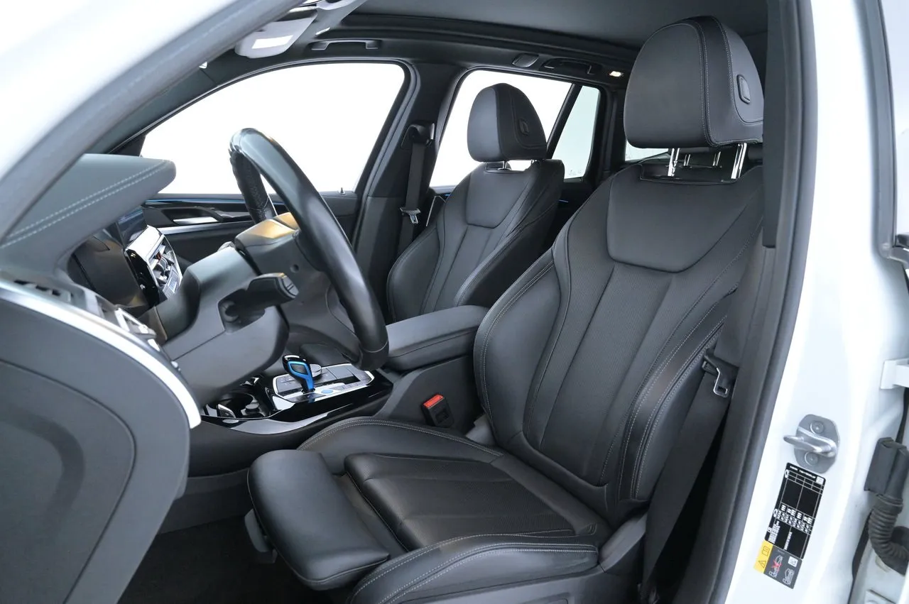 BMW iX3 bild 10