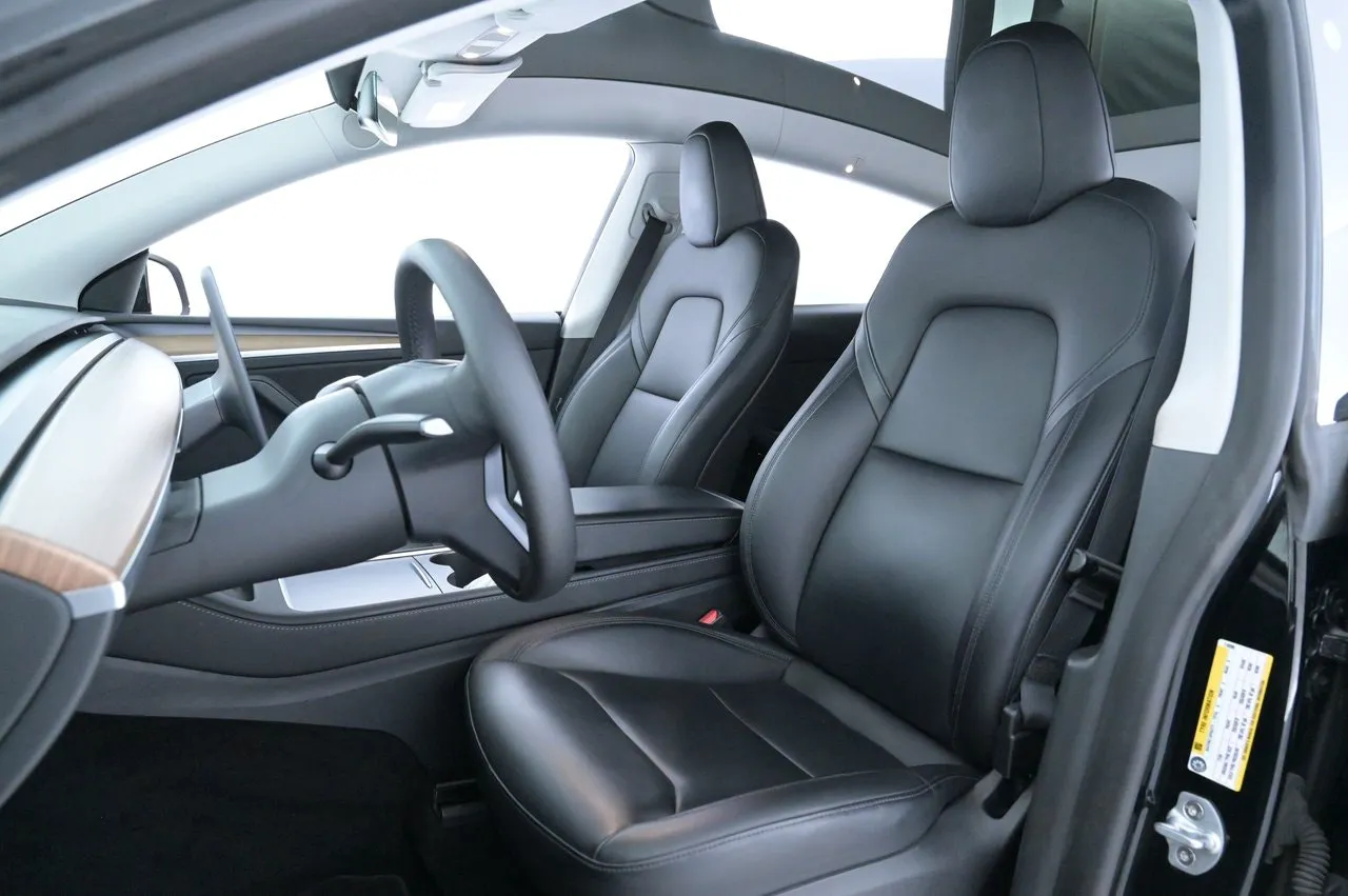 Tesla Model Y bild 9