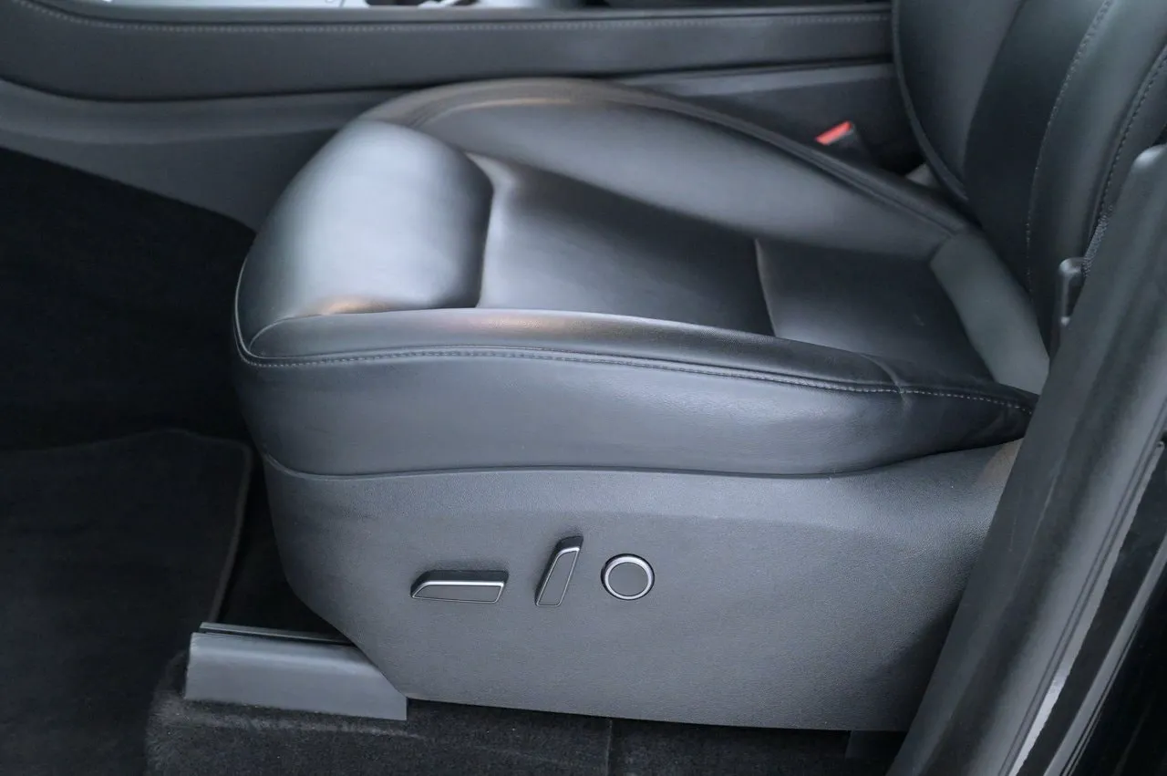 Tesla Model Y bild 11
