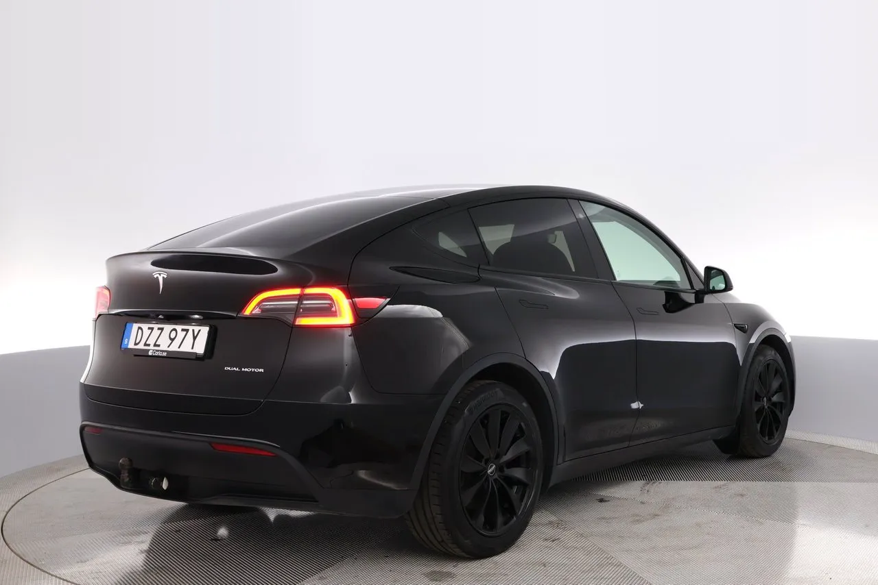 Tesla Model Y bild 5