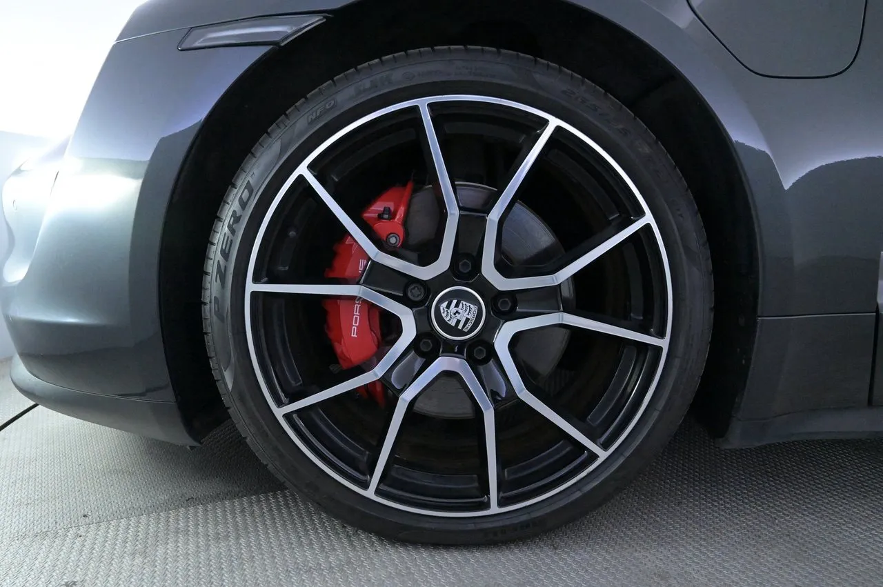 Porsche Taycan bild 27