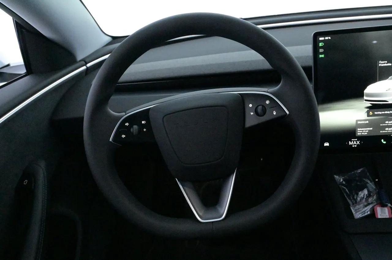Tesla Model 3 bild 7