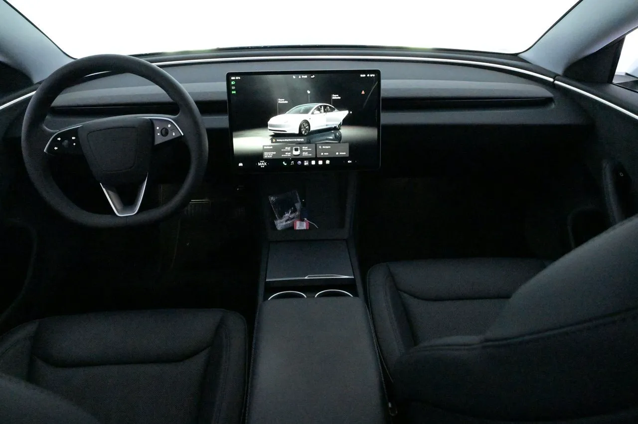 Tesla Model 3 bild 6