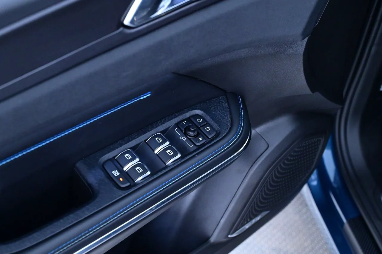 Lynk & Co 01 bild 11