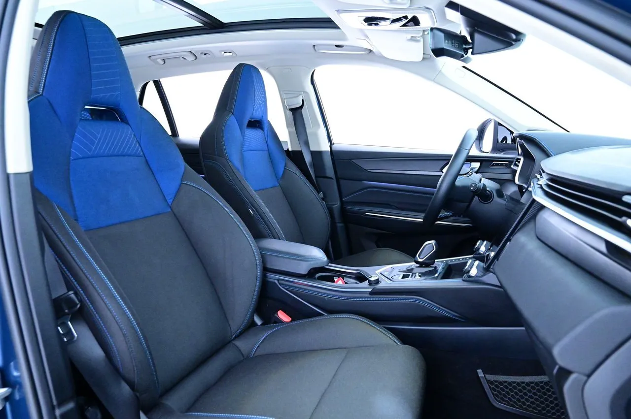 Lynk & Co 01 bild 14