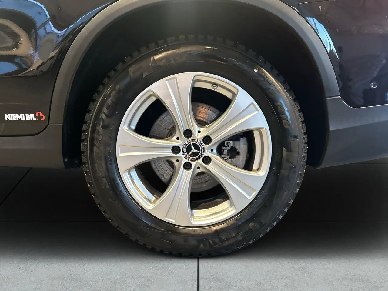 Mercedes GLC300 bild 14