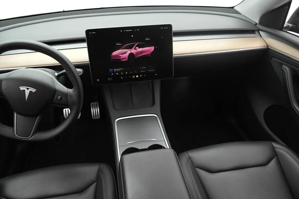 Tesla Model Y bild 9