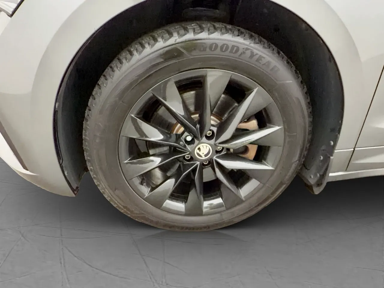 Skoda Enyaq bild 38