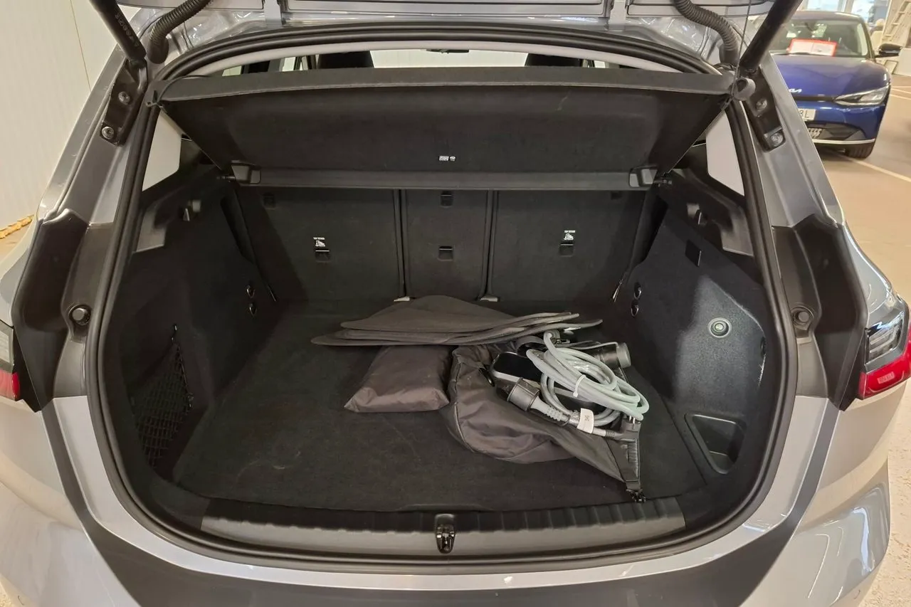 BMW 225 bild 8