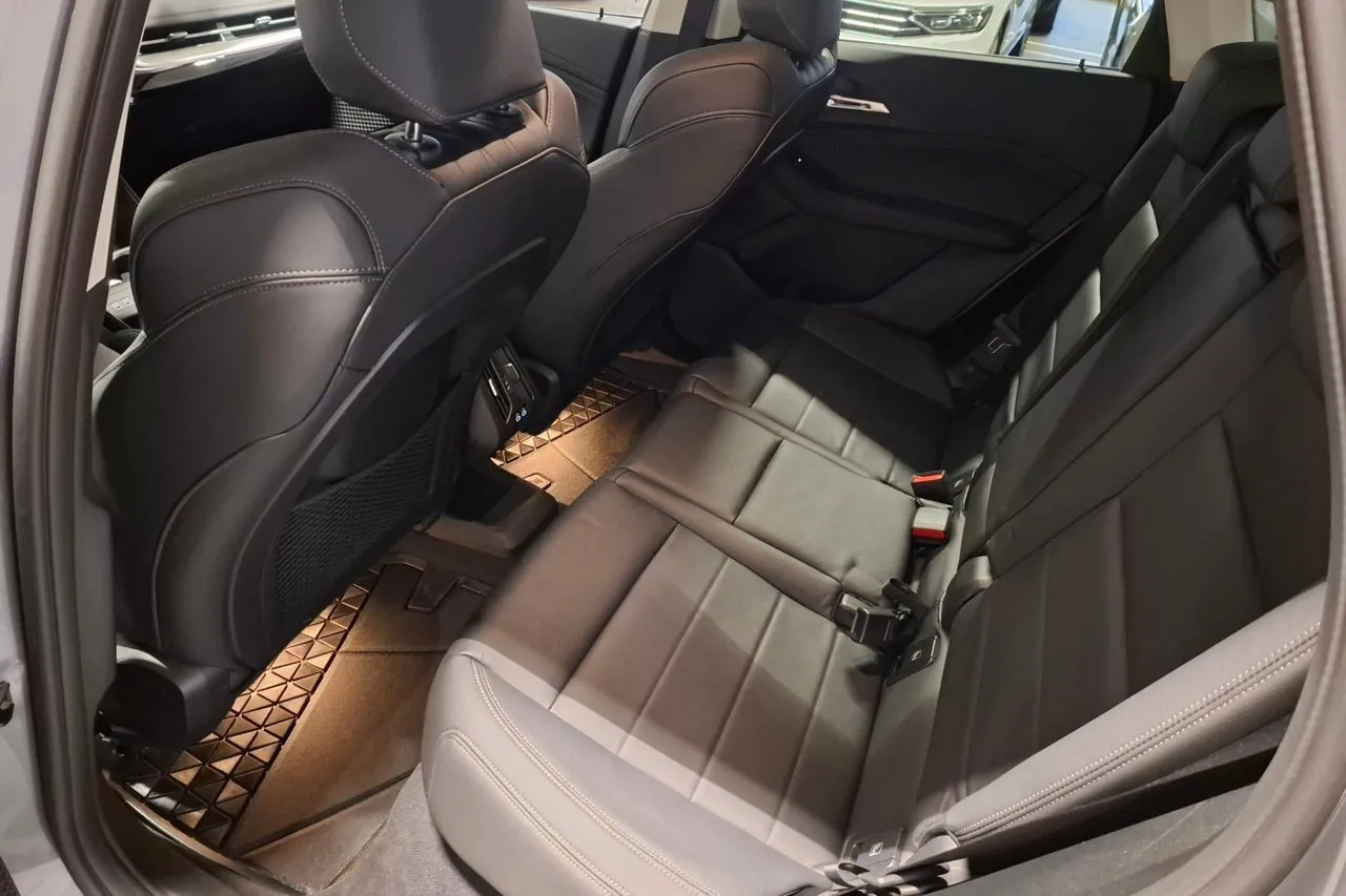 BMW 225 bild 11
