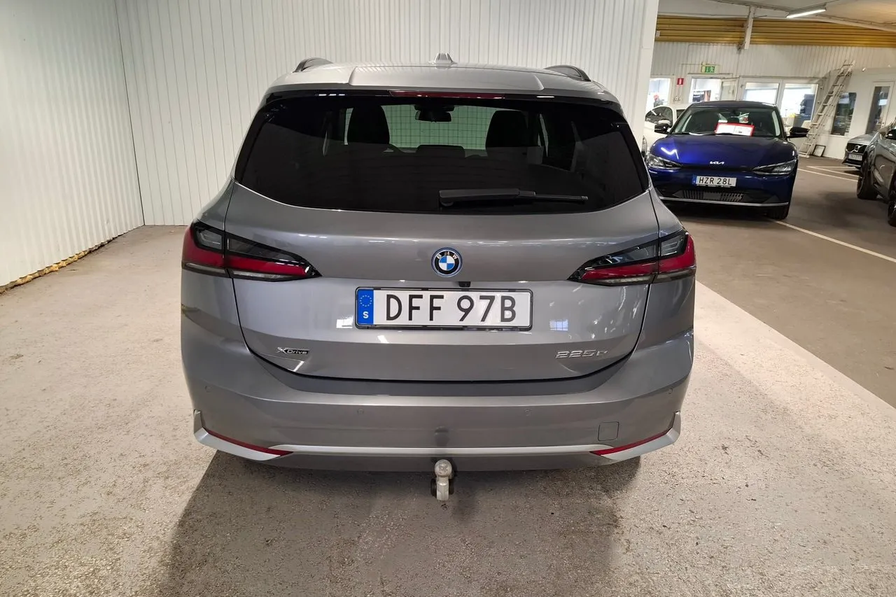 BMW 225 bild 7
