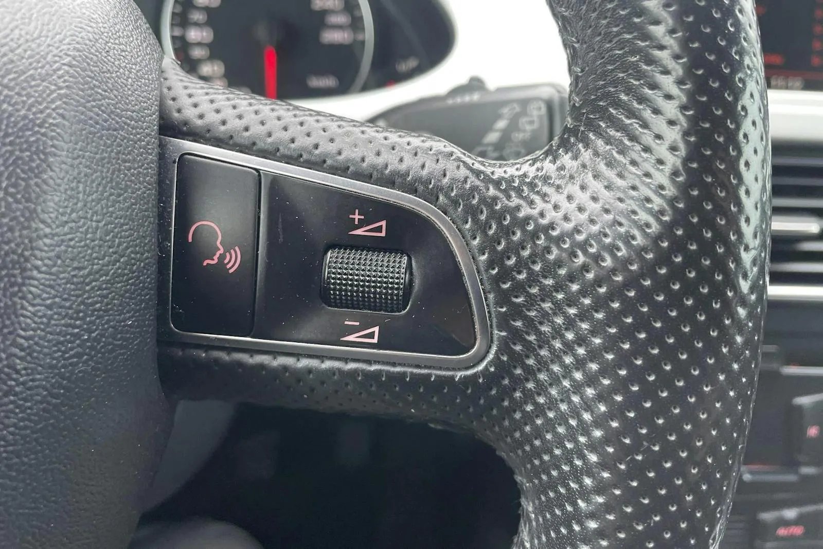 Audi A4 bild 15