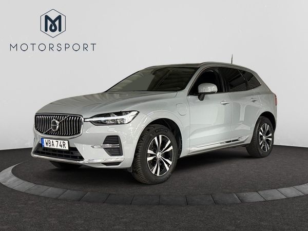 Volvo XC60 Recharge T6 AWD Core Edition DRAG Pano Navi Backkamera - 2024