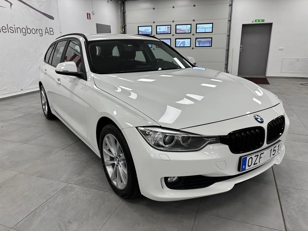 BMW 320 bild 2