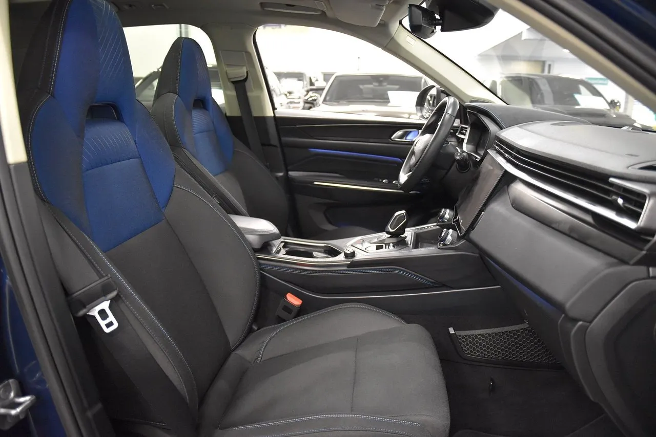 Lynk & Co 01 bild 12
