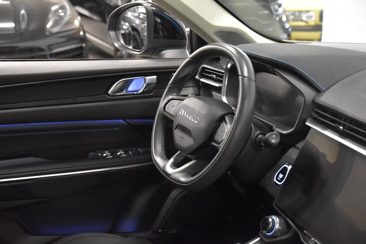 Lynk & Co 01 bild 8
