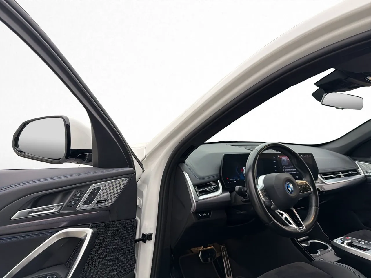 BMW iX1 bild 12