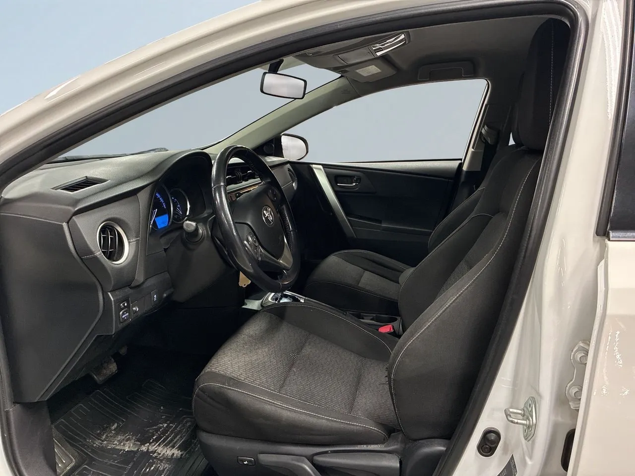 Toyota Auris bild 7