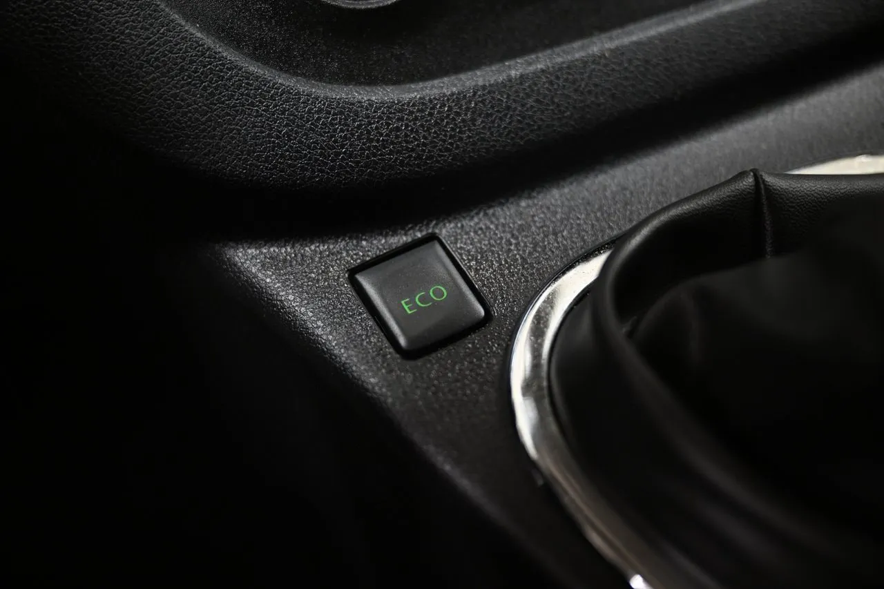 Opel Vivaro bild 25