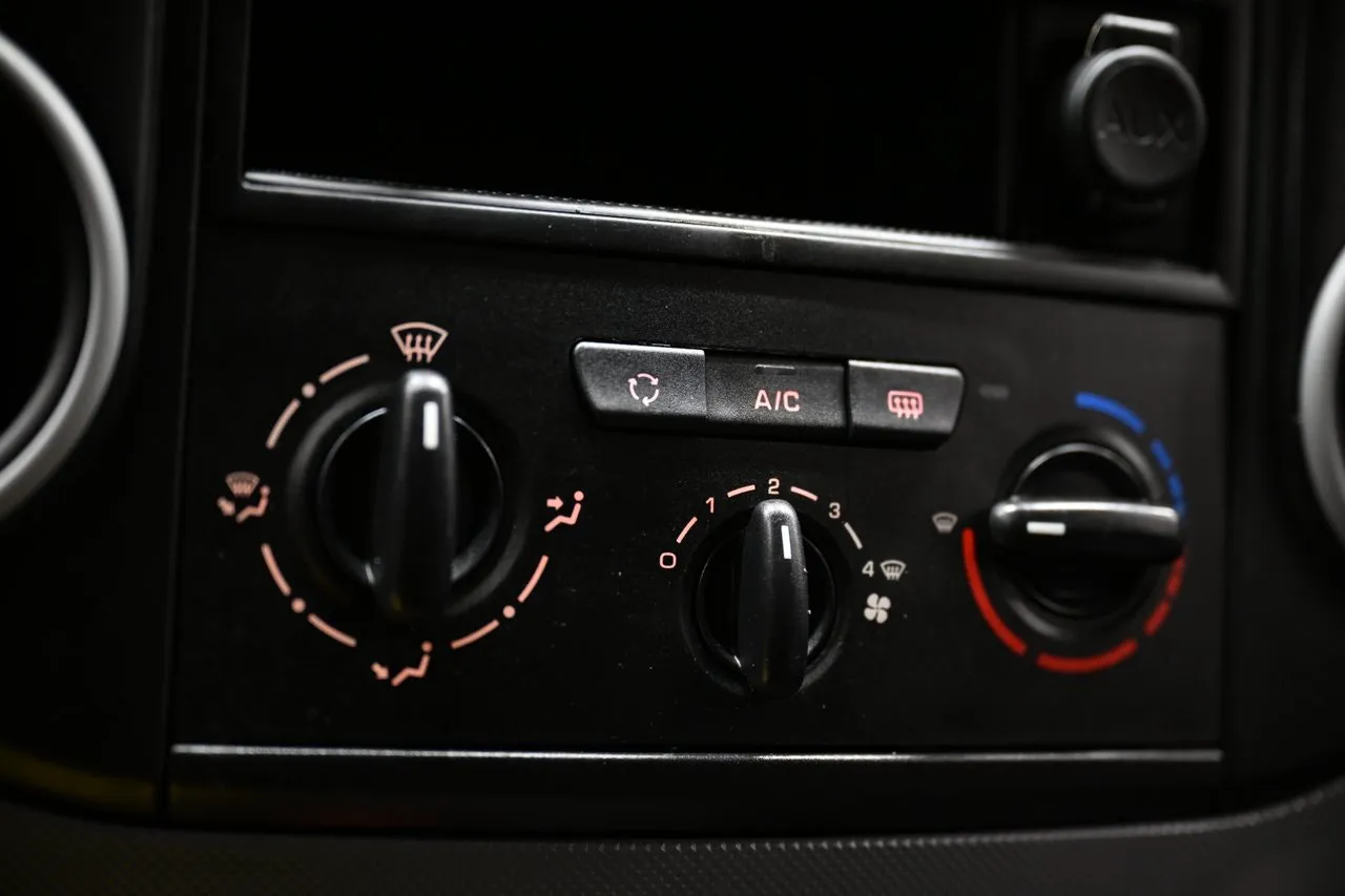 Peugeot Partner bild 26