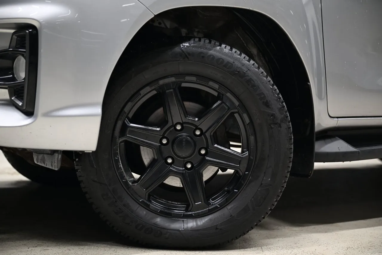 Toyota Hilux bild 6