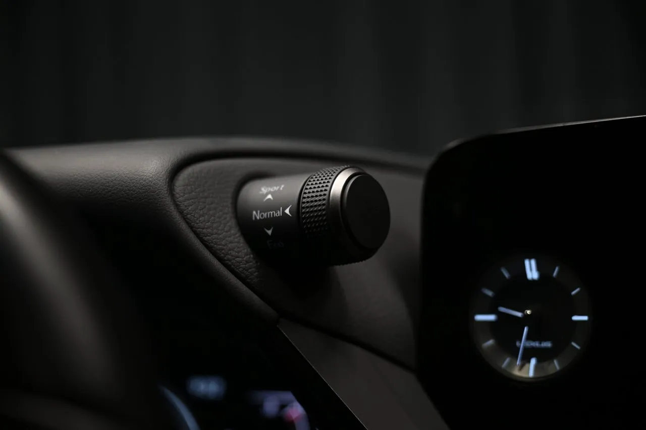 Lexus ES bild 33