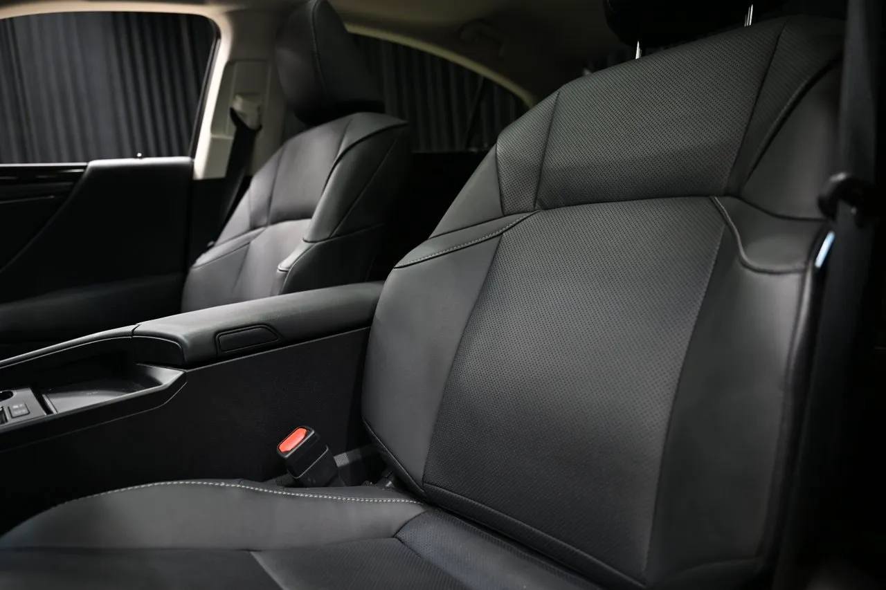 Lexus ES bild 22