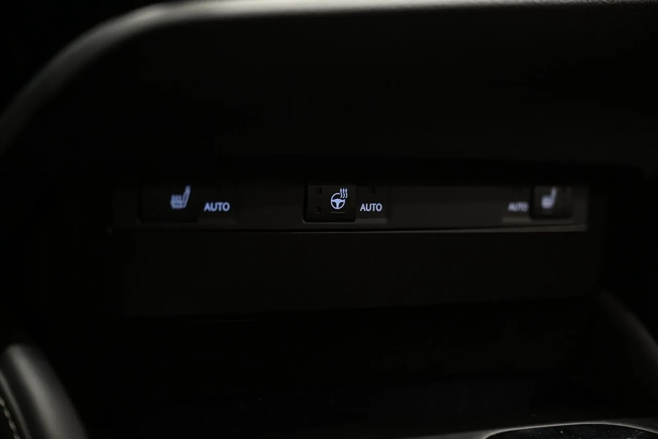 Lexus ES bild 32