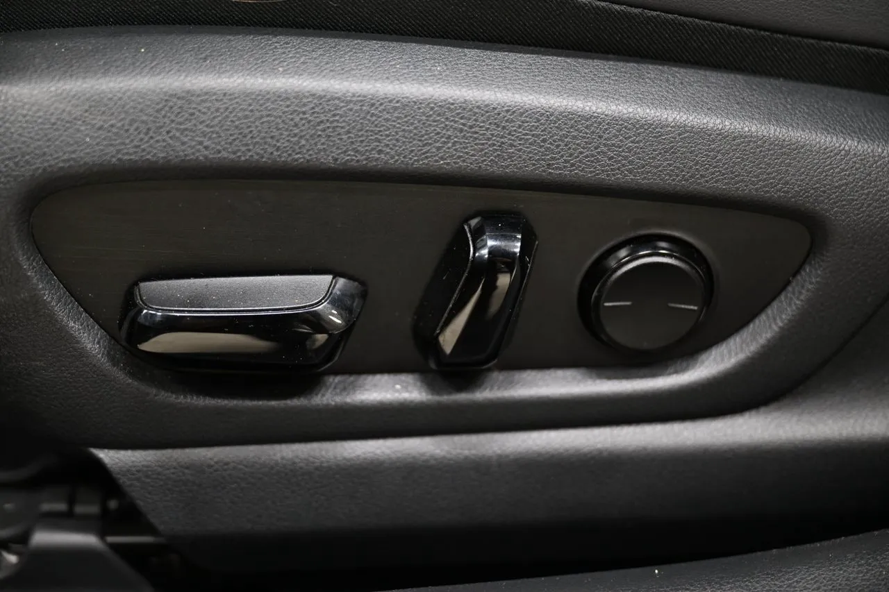 Lexus ES bild 17