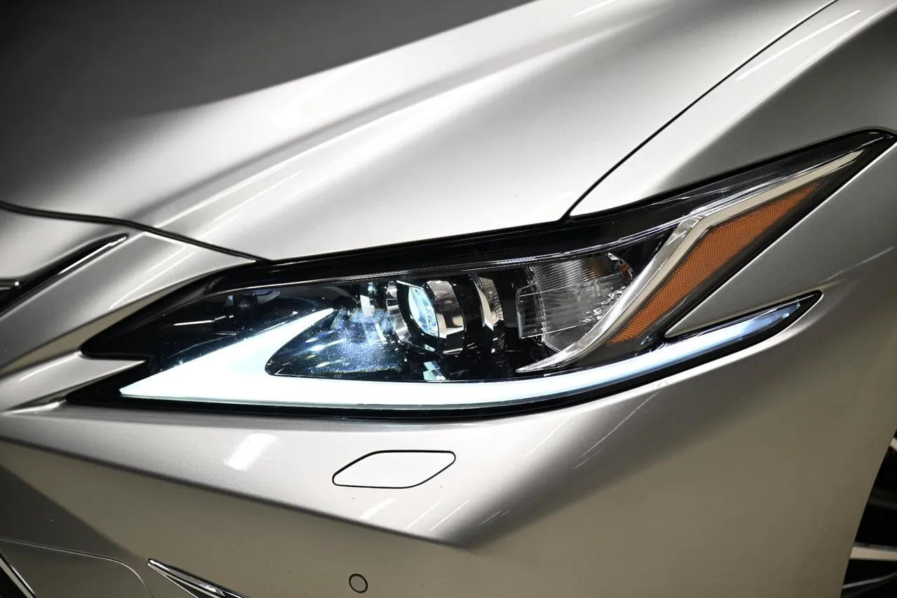 Lexus ES bild 5