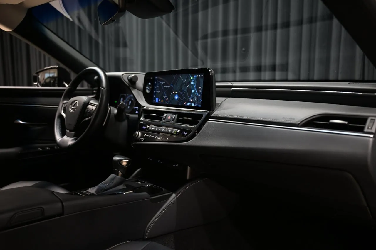 Lexus ES bild 25