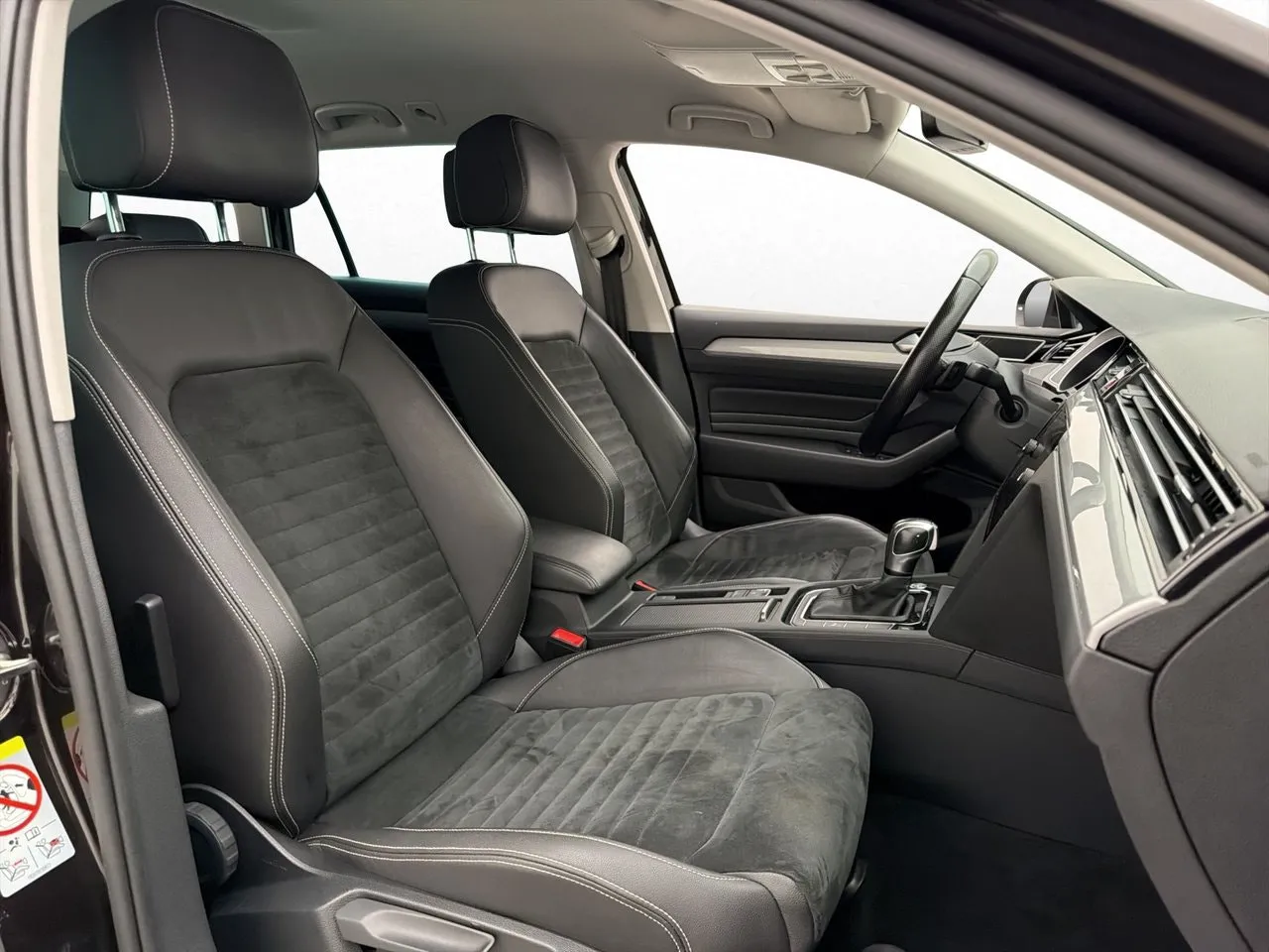 Volkswagen Passat bild 12
