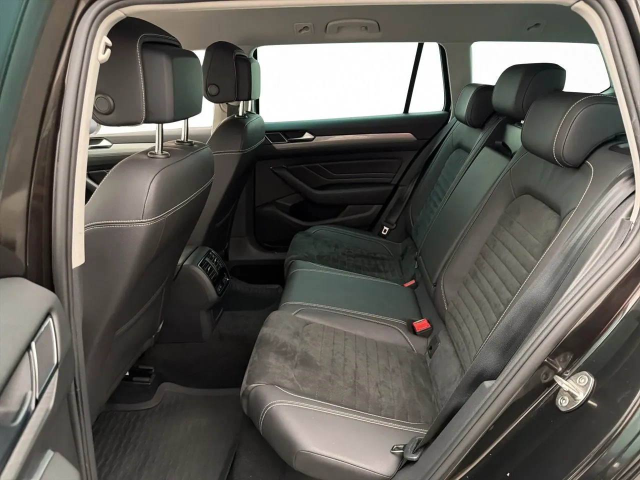 Volkswagen Passat bild 24