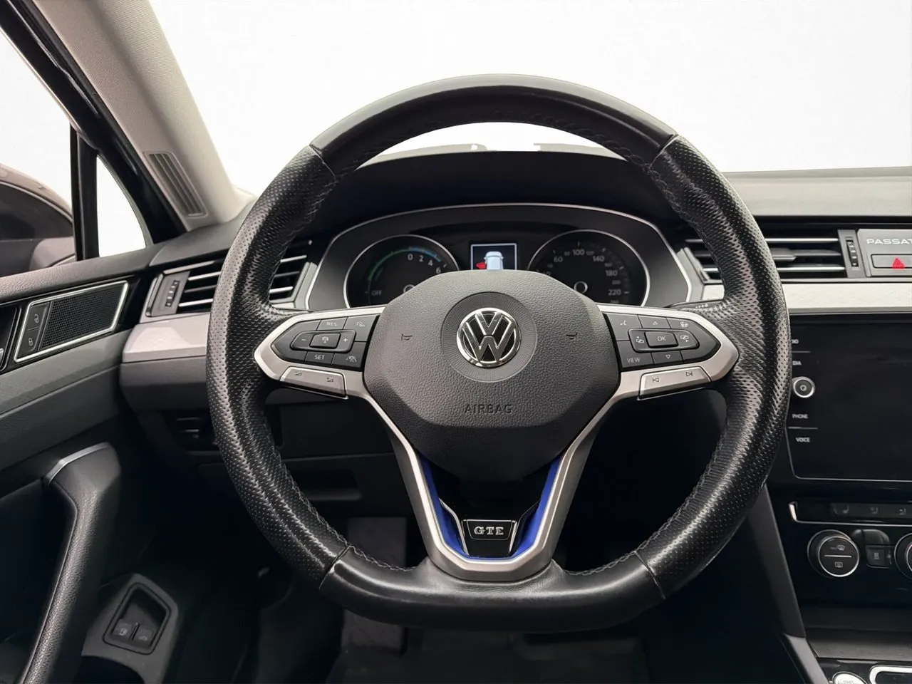 Volkswagen Passat bild 11