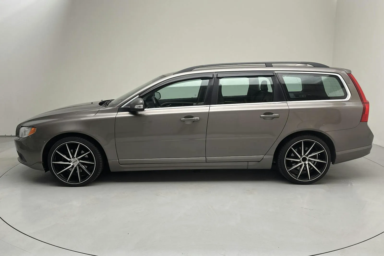 Volvo V70 bild 2