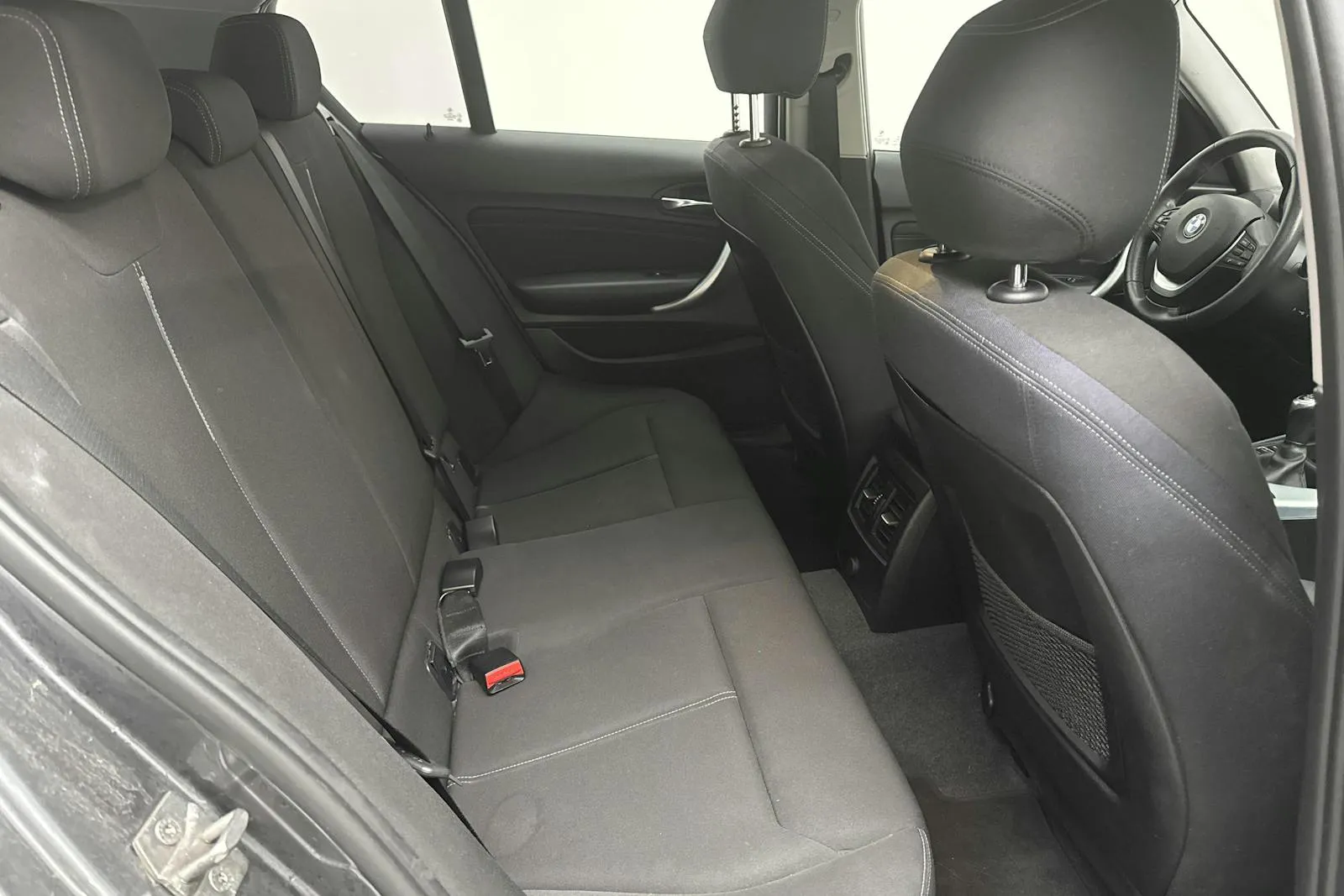 BMW 116 bild 8