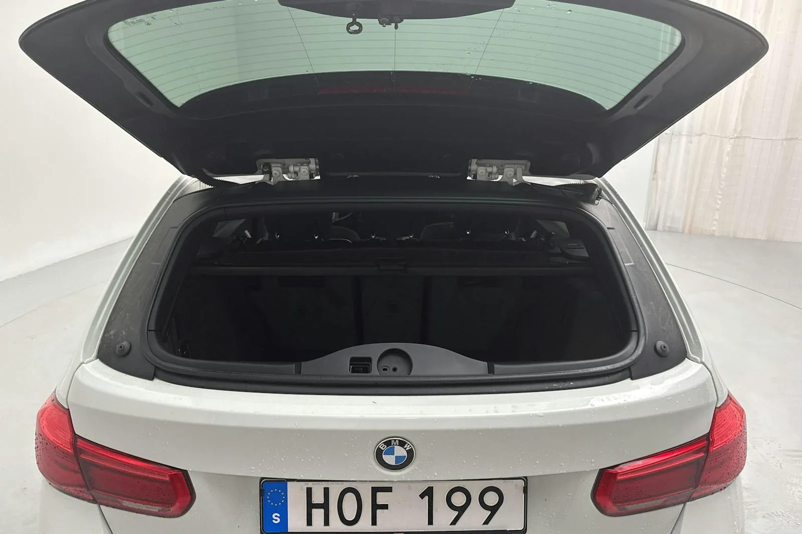 BMW 330 bild 10