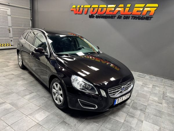 Volvo V60 D5 AWD Geartronic Momentum (205HK) - 2011